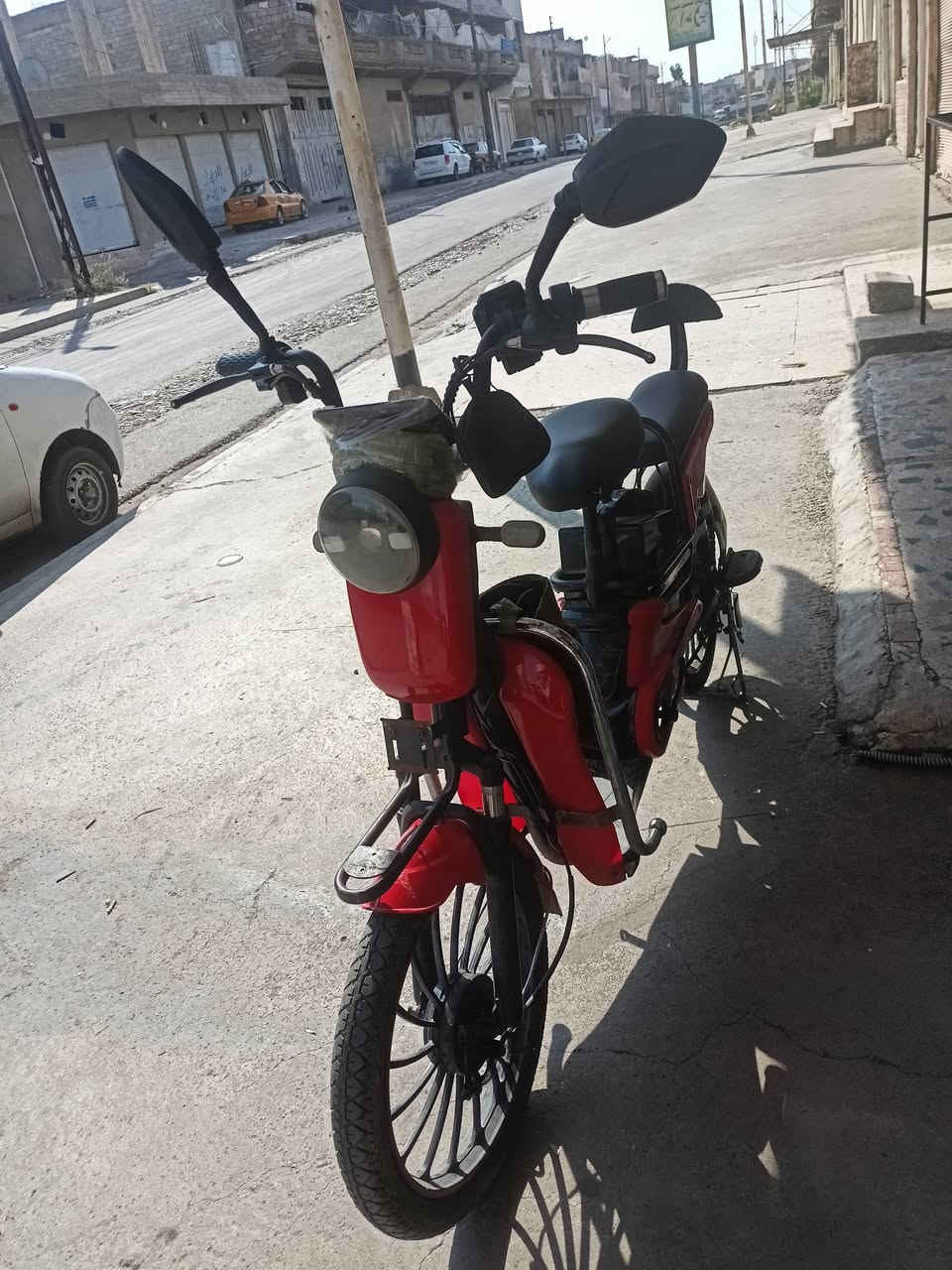 جديد باتريات جدد هم  كامل مكمل موصل ايمن ***********
سعره 225
