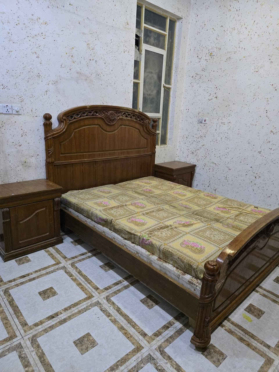 غرفه نجاره • ثقيله • تحتاج تضبيط