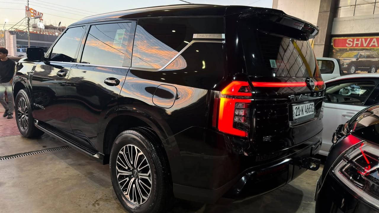 🔷 Nissan Patrol platinum  2026 للبيع 🔷
نيـسان باترول platinum 
‎📍شركة السور
✨ فئة platinuim فول مواصفات 1/1
✨ داخل احمر
 راقي وجگات مميزة
✨ نفس وكالة وعلى حلاوتها
📏 الممشى:10 ألف كم حقيقي – شرط
🔒 السيارة مكفولة كفالة عامة من دعامة لدعامة
بدون صبغ، بدون شخط
محرك وگير شرط، برغي مامفتوح
بدون صوت، بدون تبخير، جاهزة 100%
————————————————————————-
‏‎🌟 المواصفات
• بانوراما
• جگات كهربائية تصعد وتنزل
 • بصمة وتشغيل عن بعد
• رادارات أمامي وخلفي وجانبي
• 3 شاشات خلفية + DVD
• 5 كاميرات + كاميرا 360
• كشنات جلد داخل احمر
• تدفئة وتبريد + ميموري
• كشنات كهربائية
• ثلاجة (سلاجة)
• صندوق كهربائي
• شاشة كبيرة
• حساسات أمامية وخلفية
• مرايات شفط وكهربائية
• وغيرها هواية مواصفات
—————————————————————————
💰💰💰سعرر:::788$$$$ ورقة و بيها مجال قليل
🌇🌇مکان:::داخل سليمانية معرض شڤان
☎️☎️رقم موبايل::***********–*********** السليمانية, العراق

نص مكتوب في الصور:
- 2026
- السور
- ***********