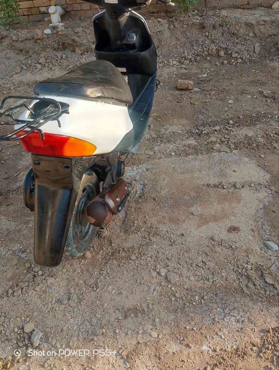 يالله سازوكي نظيفه فول مكينة ناعمةة أوراق كهربائيات بستم مبدل سعره 275رقمي *********** عماره

نص مكتوب في الصور:
- Shot on POWER P55+
