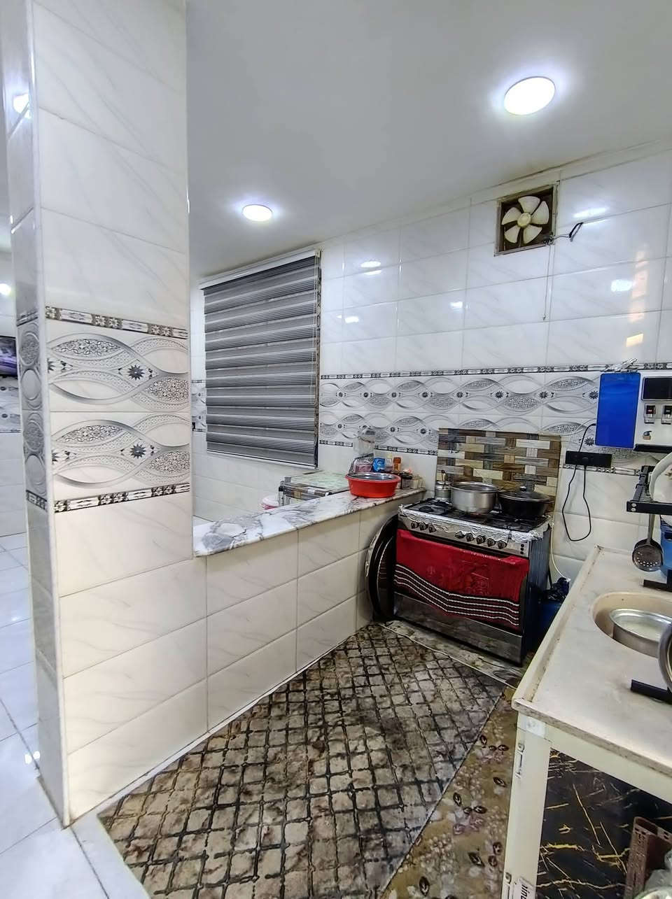 سلام عليكم بيت للبيع مساحه 250 سند 25 بيت كدامك تفاصيله عنوان حله بابل قريته برنون قرب سيطره لاثار حي المرتضى ***********
