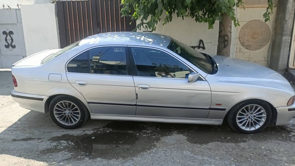 بیم سقەر مودیل 1997...

 بە شەرتی گیر مە کینە...

تە برید لە سەر سویج ...،
تا بلیجوان ماوە تەوە هه ل کیراوە
185هه زار حقیقی ڕۆشتووە...
هه موشتی کی لە سەر شە ریکە ماوە تەوە  ....
ئارم  بە شەرت ...

سعری تە نیا 50گلا  مجالی کەم

***********   رقم تلفون 
***********    رقم تلفون السليمانية, العراق
