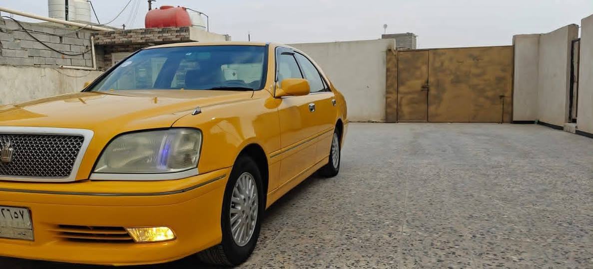 السلام عليكم كراون جنون للبيع موديل 2000 نقل ومكصوص فماره وجنطه شاصي بطه142 مكفول من الغرامه.والهيه.سنويه عظم منتهيه2022.راعي موجود. محرك وكير وحداد تمام عنوان البصرة .تلفون ***********.راجانا.بعد لحد يسلني عن التفاصيل السعر45
