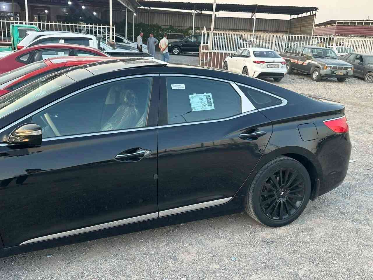ازيرا موديل ٢٠١٣ فول فول سياره قطره صبغ ما بيها سنويه جديده شرط تحويل كير توماتيك تايرات جديد طخم جديده سعرها ١٢٣ مكان برطله #سهل_نينوى ***********

