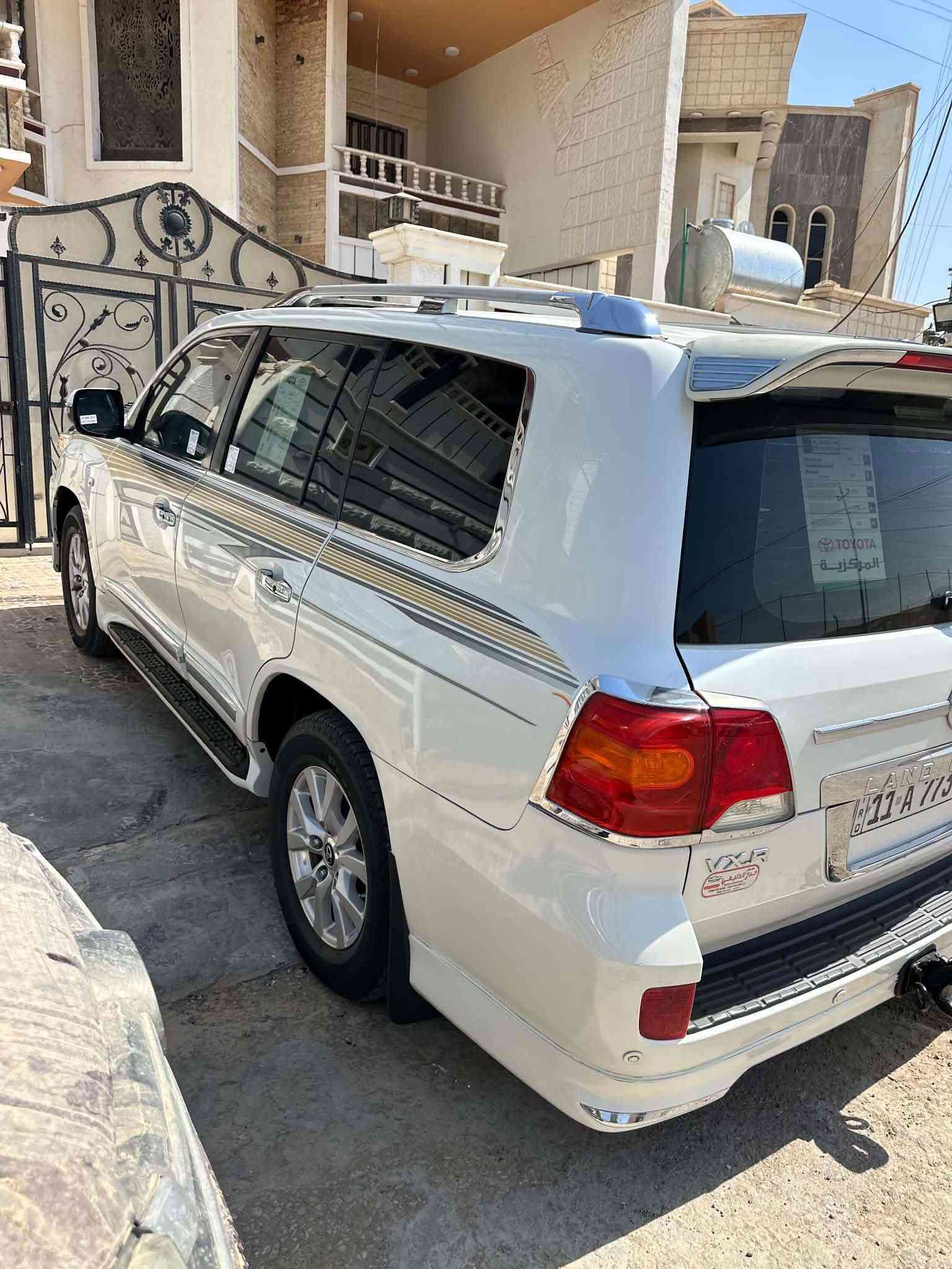 مونيكا. 2008.  مواصفات لكزز. 8  سلندر. 4700   سونارها  مرفق معه لصور  سياره جديده استخدام شخصي  سعر 260 وبيهه مجال
*********** متوفر واتساب
