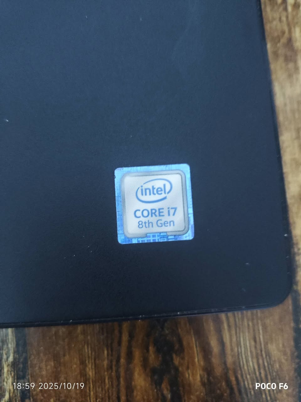 Cori i7
ذاكره واحد تيرا هارد 
و256 هارد ssd 
Ram 8 GB
شاشه حجم 14 انج  ضد التوهج 
بطاريه ليثيوم تدوم 3 الى 4 ساعات 
شاحن سريع 66 واط سريع 
منافذ كله شغال 
السعر 250 قفل
حاسبه تصلح للالعاب والتصفح والعمل 
ملحقات كامله جنطه وشاحنة اصليه ويده اصليه مال الالعاب 
*********** واتساب

نص مكتوب في الصور:
- 18:59 2025/10/19
- POCO F6
- 18:59 2025/10/19 POCO F6
- النظام ، حول
- DESKTOP-Muntzaralskene
- Latitude 3400
- مواصفات الجهاز
- اسم الجهاز
- المعالج
- ذاكرة RAM المثبتة
- معرف الجهاز
- معرف المنتج
- نوع النظام
- القلم واللمس
- ارتباطات ذات صلة
- المجال أو قاعدة المعارف
- حماية النظام
- إعدادات النظام المتقدمة
- مواصفات Windows
- الإصدار
- تم التثبيت في
- إعادة تسمية هذا الكمبيوتر
- نسخ
- Intel(R) Core(TM) i7-8565U CPU @ 1.80GHz 1.99 GHz
- 8.00 غيغابايت (7.88 غيغابايت مستخدم)
- 9299337C-5F38-496E-9747-07DCBE1BE945
- 00330-52944-24756-AAOEM
- نظام تشغيل بإصدار 64 بت ومعالج يستند إلى x64
- لا يتوفر إدخال باللمس أو بالقلم لجهاز العرض هذا
- Windows 11 Pro
- 23H2
- ٢٠٢٤/١٣/١٣