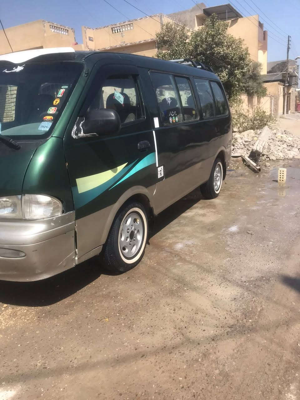 السلام عليكم كيا بريجو للبيع موديل 96 سنويه 30 تخم تايرات جدد فقط صبغ جمالي صدر امامي خلفي جديد شاصي واحد جوه صايق سياره  جاهزه سعر 70 بها مجال رقم بغداد انجليزي مكاني بغداد رقم الهاتف بي واتساب ***********
