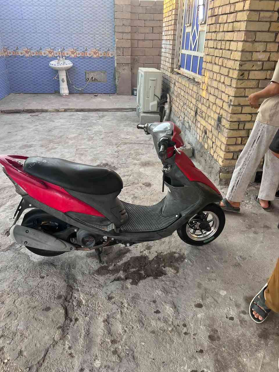 سلام عليكم دراجه ماكس للبيع كلهه بلاديه ختم واحد ماا صارلهه هواي من نازله من لحاوي ماا اكلك يوم ويمين تجي نته وشوف بعينك برغي ماا بيهه تجاري كلهه بلاديه ✅ المكان البصره الدير /🔕ملاحضه سعر ٩٠٠ولمو شراي لا يتعبني فدوه روحلكم جماعت ال ٨٢٥ لا تراسل وتعب روحك رقم لهاتف ***********واتساب 🔑
