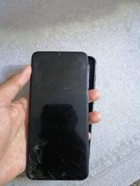 سامسونج A70 • ١٢٨ • شاشة مكسورة
