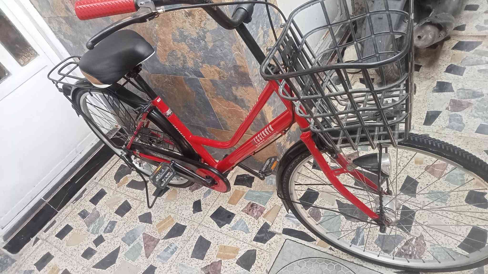 السلام عليكم بايسكل بناتي للبيع موديل 2018 أصلي مو تجاري السعر 110 بايسكل نضيف هاذ رقم الشراي يتصل ***********
