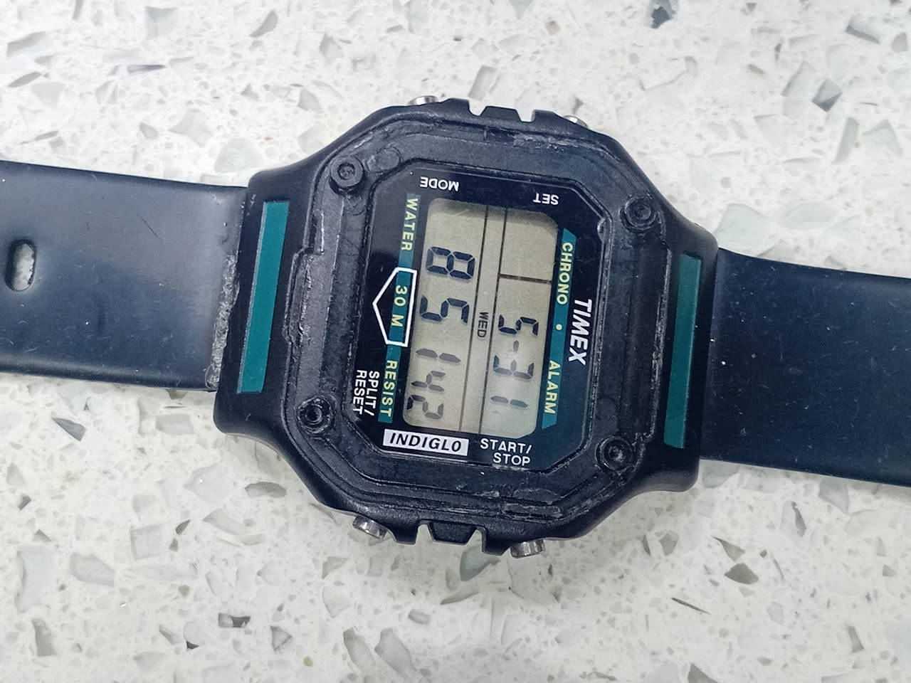 اذا انت كشخة وتدور الرقي والتميز هذا المنشور الك
تايمكس رقم واحد #timex
باله اصلية نظافة ٩٥%
للتواصل على الصفحة لو على الرقم ***********
