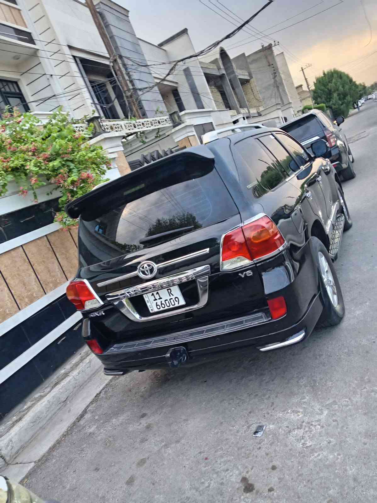 لاندكروز • ٢٠١٣ • ٦ سلندر