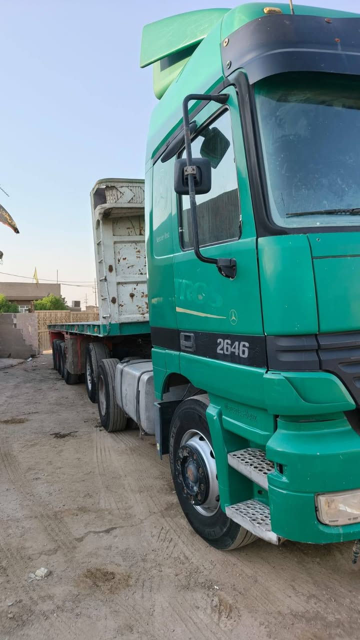 السيارة للبيع موديل 2000  مكينه 46 كير و مكينه مكفولات مسجلة 4 محاور للاتصال ***********
