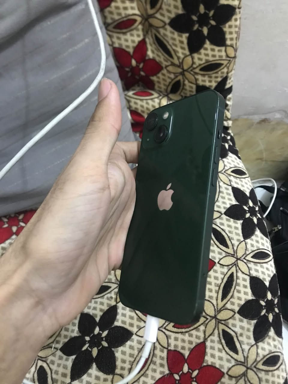 آيفون ١٣ • ١٢٨ • مكفول بلادي