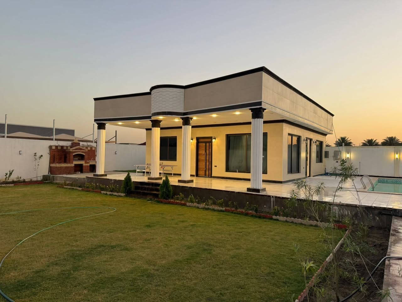 🦅 شاليه النسر | Al Naser Chalet  
✨ وجهتكم للراحة والاستجمام
🌿 تفاصيل صُنعت لتمنحك تجربة مميزة  
📍 بغداد | الـبـوعـيـثـة
📞 للحجز والاستفسار ***********

