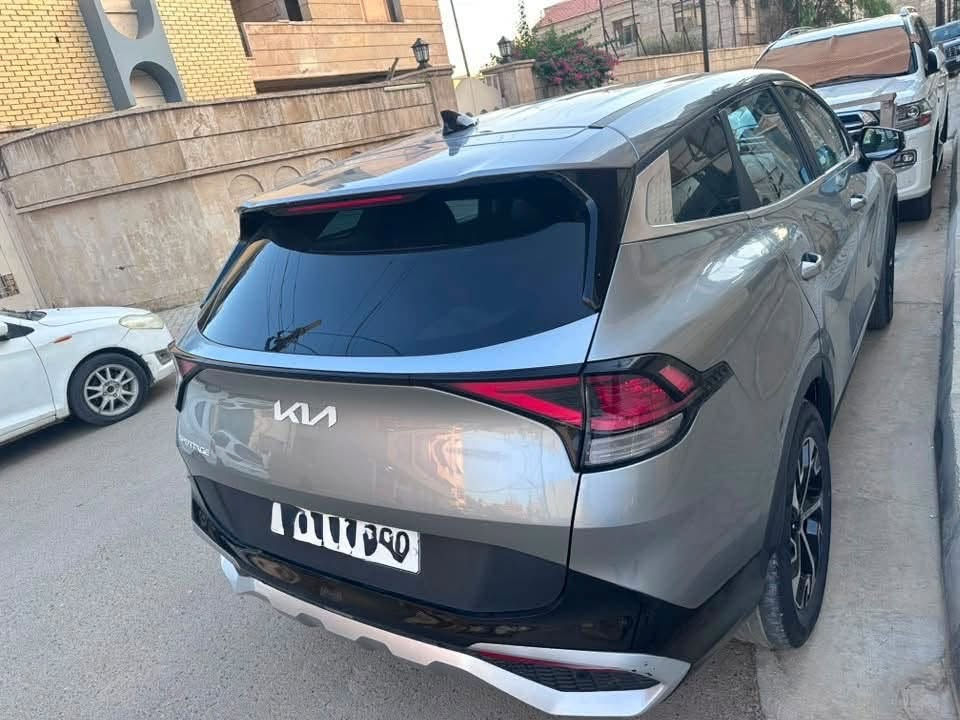 سبورتج Lx 2024
هايبرد 
ماشيه ٤٦ الف 
رقم بغداد بسمي
السعر اتصل ونتفق 
المواصفات
1- رادار امامي
2- مانع اصطدام
3- حساسات خلفية
4- كامرة خلفية
5- شاشة تدعم كار بلي
6- سايد ابريك بصمة
7- ثلاث أنظمة قيادة (سبورت -نورمل -سمارت)
8- قيادة ذاتية
9- نظام منحدرات
10- مثبت سرعه
11- تحديد مسار
الضرر تعال واتساب شوفه 
مكفوله من تكم  و شواصي لو لغود وكير و محرك كله مكفول
رقم مفتوح واتساب وتصال (***********
