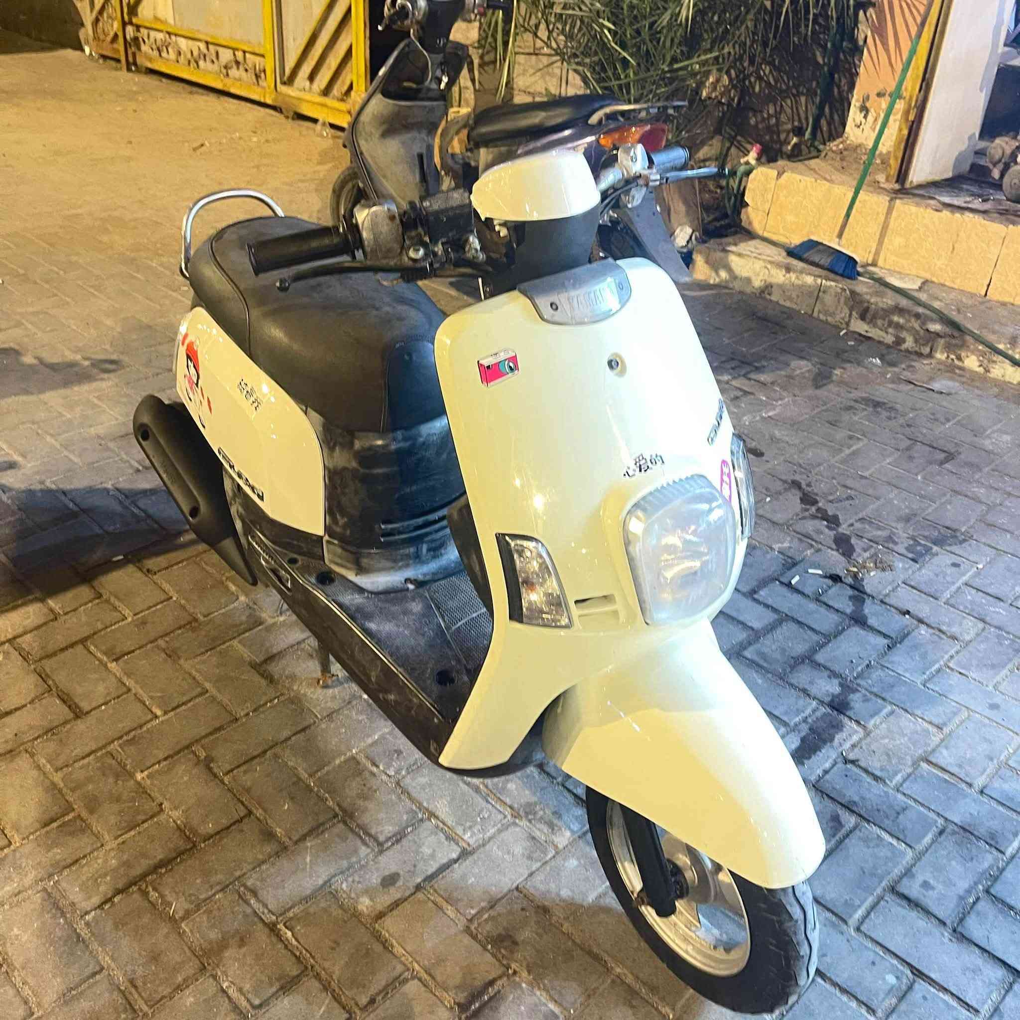 سلام عليكم بوليسي كابريته للبيع كفاله نكره سلف كلشي شغال بيهة مانقص برغي سعر ٩٥٠ وبيه مجال او مراوس بقجمه نضيفة مكان بصره معقل رقم***********
