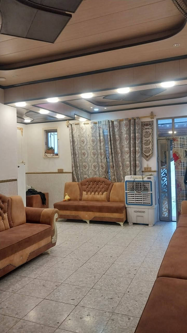 دار للبيع مجمع بيتي الاول 

٢٠٠متر طابقي اربع غرف واستقبال ١٠ في ٤

بناء طابوق درجه اولى 

طابو صرف سند حر مامطلوب 

تحويل ثاني يوم

بلوك ٤١ خلف شارع المجمعات عمود ٥٣ طريق كربلاء نجف
جاهز للسكن 

السعر قفل من الاخير بدون عمله ١٢٥ مليون

للاستفسار 
***********
