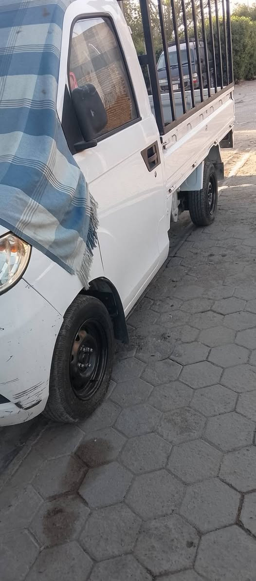 سلام عليكم شيري حمل واحد طن للبيع مكفوله السياره مكينه كير اكسن شاصي كهربائيات تأيرات محجر كاملة من كل شيء تجي تشوفها وبيك خير وتدلل بعد احلى من الصور الله شاهد السياره واكفه بالشارع وماطالعه للحمل ابد مطلوب فلوس لذلك اريد أبيعها اي شي غير هذا الكلام اني معتب الك كل الهلا بيك الداخل ماماخذ اله صوره نضيف جدا شاشه وكاميرا للاستفسار الاتصال على الرقم *********** ويوجد بي واتساب مكانها النجف الاشرف حي الجزيره 
السياره بسمي شخصياً والسنويه تنتهي لغايه 2027 التبريد معتاز بس غاز السعر ٣٦ ورقه وقابل للتفاوض قليلاً  أهلاً وسهلاً بكم اتصل عليه أو تدخل خاص
