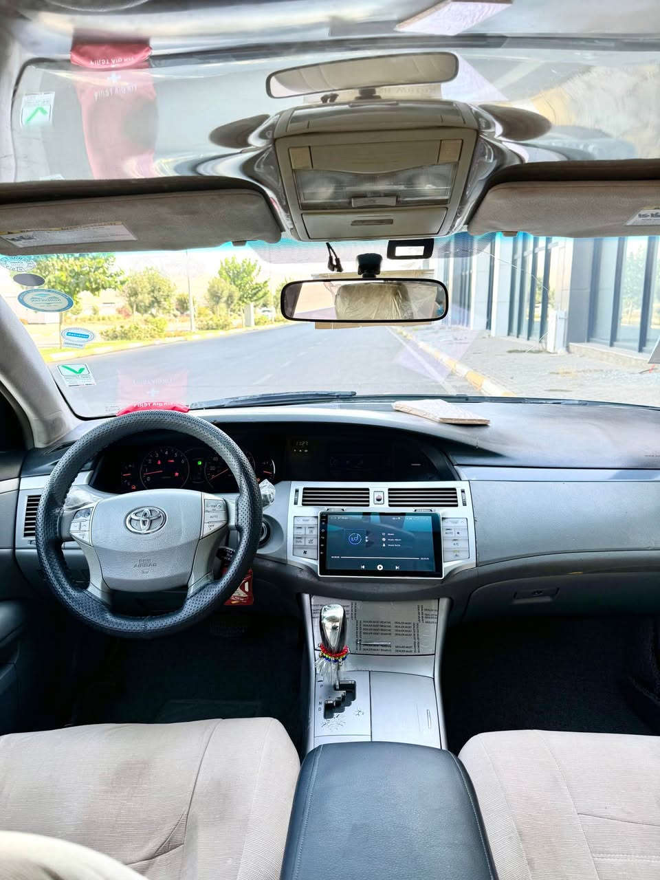 -مەکینە v6 3.5L
-تراکشن کۆنتڕۆڵ + ABS
-بەسمە
- ٤جام کارەبا 
-سوکان ڤۆلیۆم کامل تەحەکوماتی سەر سوکان
-تەحدید سورعە
-کوشن کارەبای
-شاشە ئایپاد
- ٥ پارچە بۆیاخ  بێ سەقف 
-گێڕ و مەکینەی نەکراوەتەوە
ڕەقەم تەلەفون:   *********** السليمانية, العراق

