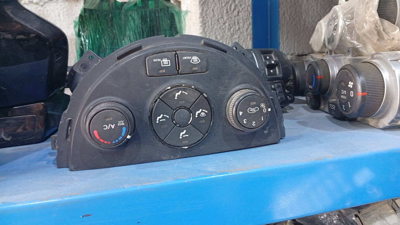 سوناتا مضلع.ازيرا مضلع.النترا 20.ريو .كرنفال. سنتافيه سورنتو النترا مضلع.اكسنت .فورتي .
توفرت لدينا مجموعة مميزة من قطع الغيار الاصلية
وبحالة ممتازة
جودة عالية وقطع غيار مفحوصة واسعارنا مناسبة
لايتات كافة الموديلات
بك لايت كافة الموديلات
مرايات كافة الموديلات
والكمية محدودة جداً
للطلب والحجز والاستفسار
واتساب ***********
نعتذر عن الرد داخل المنشور
اتصل وتدلل بغداد الدولعي ركن شارع المعارض سنتر الكوري

سوناتا مضلع.ازيرا مضلع.النترا 20.ريو .كرنفال. سنتافيه سورنتو النترا مضلع.اكسنت .فورتي . 
توفرت لدينا مجموعة مميزة من قطع الغيار الاصلية
وبحالة ممتازة
جودة عالية وقطع غيار مفحوصة واسعارنا مناسبة
لايتات كافة الموديلات
بك لايت كافة الموديلات
مرايات كافة الموديلات
والكمية محدودة جداً
للطلب والحجز والاستفسار
واتساب ***********
نعتذر عن الرد داخل المنشور
اتصل وتدلل بغداد الدولعي ركن شارع المعارض سنتر الكوري
