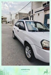 توكسان ٢٠٠٩  محرك ٢٠٠٠ دوش خليجي مكفولة من ضربه وصبغ كير محرك تبريد بش...