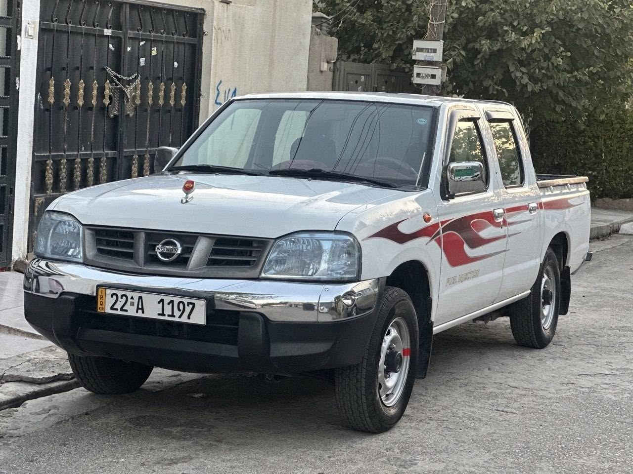 نیسان 2006یابانی ناوسور بێ سبوغ جی جی کارت و قلمکاری هە یە گیرومکینە و تە بریت بە شە رت سنە وی و رە قە م نوێ تا2030 کۆبۆنی بە نزینیشی هەیە  سعری115 مە جالیکی برایانە ژ.م***********ژ.م.*********** كويسينجاك, أربيل
