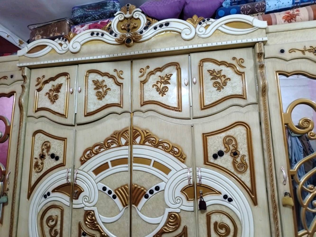 غرفه اخشاب صاج ام  السته الغرفه طابقين نضيفه كلش مابيهه زلغ السعر مليون وميه وبيه مجال العنوان الناصرية مركز