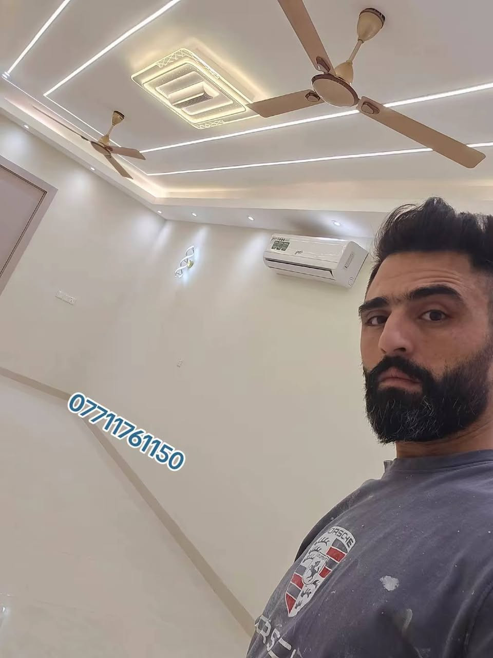 سلام عليكم 
صباغين بغداد نعمل كرخ رصافه داخلي وخارجي

نص مكتوب في الصور:
- ***********