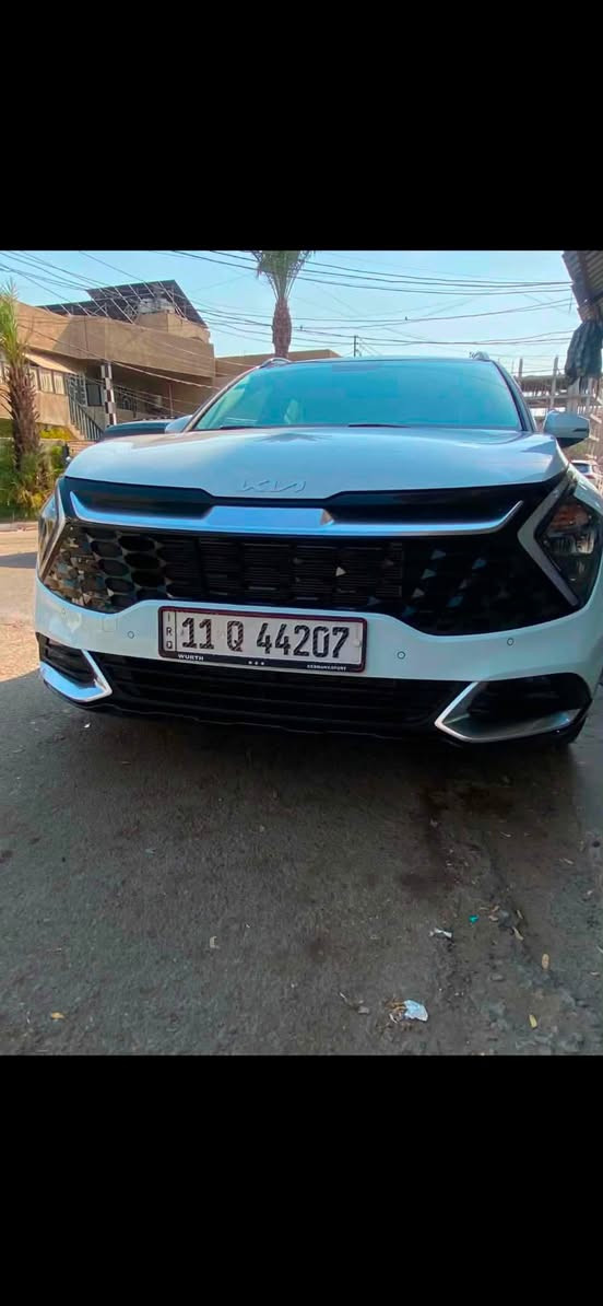 سلام وعليكم سبورتجً خليجي للبيع موديل 24
￼فول مواصفات ماشيه 25 الف 
جنطه كهرباء 
كراسي كهرباء 
ستيرن وكراسي تتفئه 
فول فتحت سقف بنوراما 
مكاني بغداد الدوره 
رقم الهاتف ***********
سعر 225 وبيها مجال بسيط
