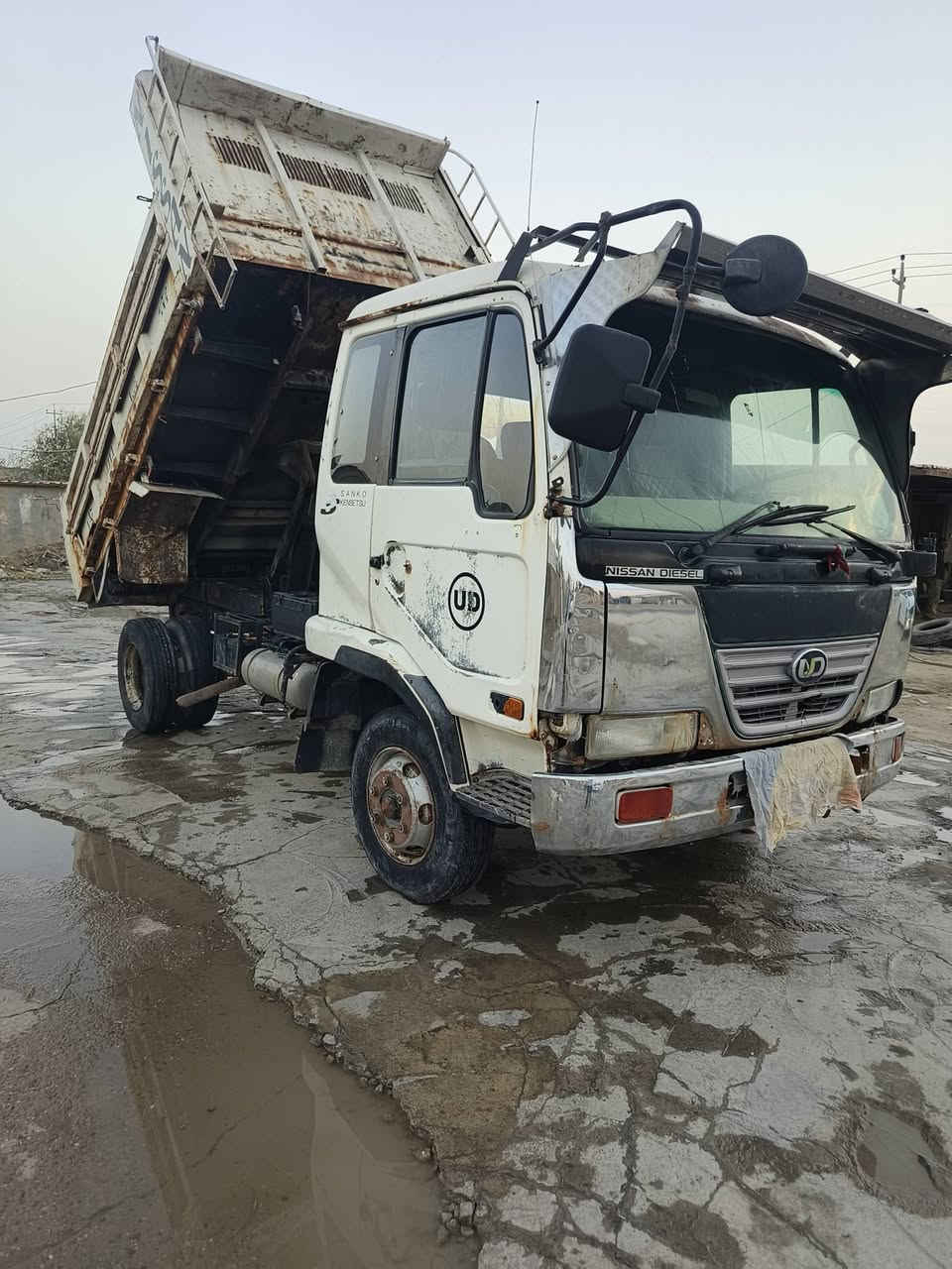 نيسان • مكينة ٨٠ • شاصي مكفول