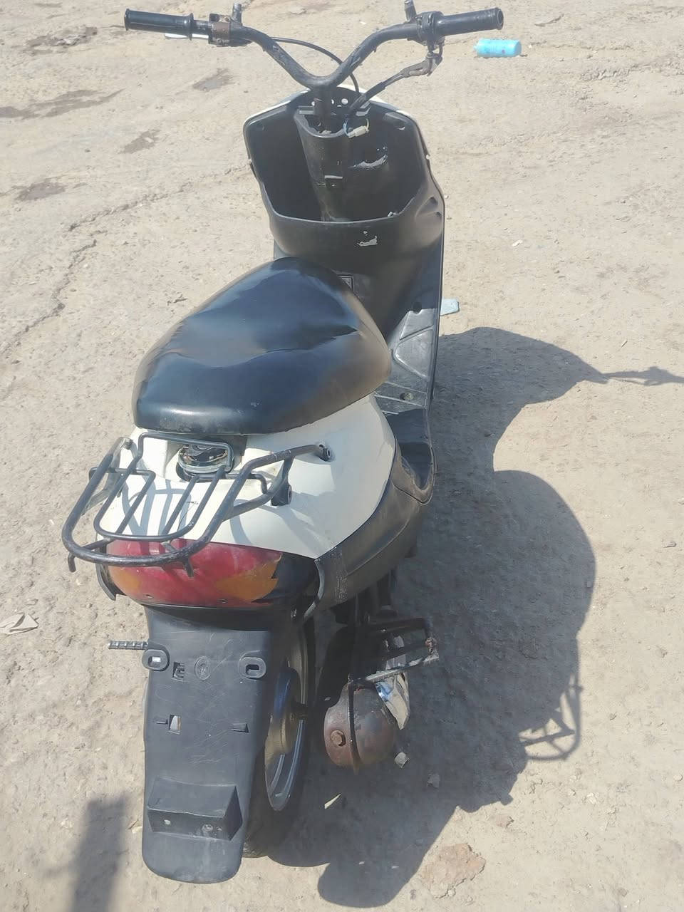 يومها 9زروف
سعر 175بيه مجال
***********
