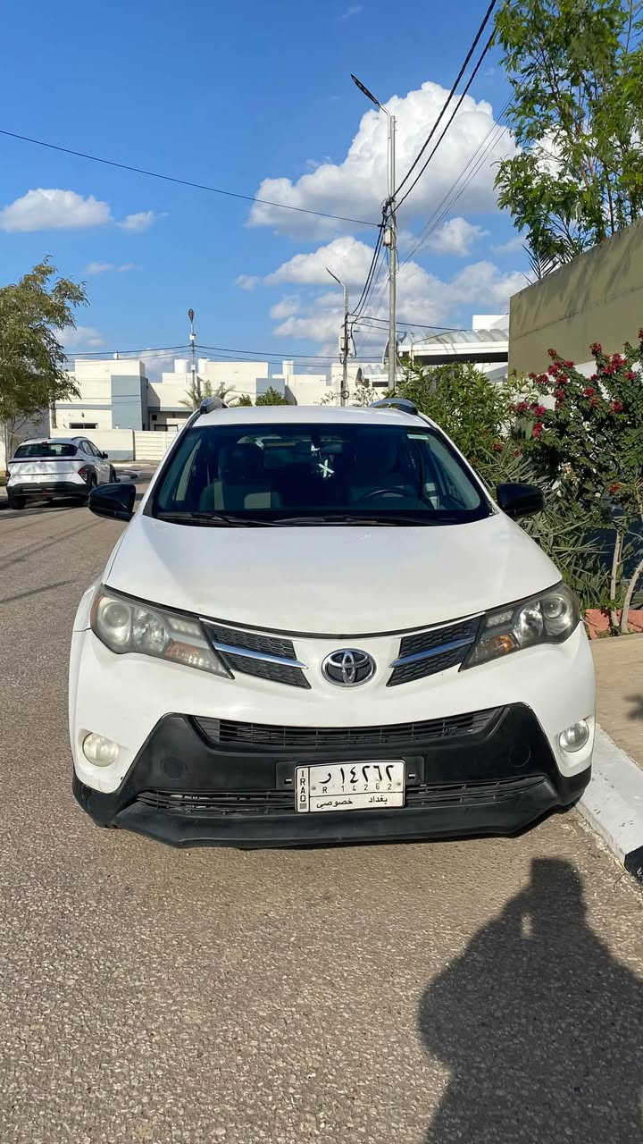 للبيع راف فور Rav 4 موديل ٢٠١٥LE  ماشية ٩١ الف ميل السيارة عندي منذ اربعة سنوات تم اجراء سيرفس الكير على٧٠ الف المحرك  ممتاز تبريد خير من الله ثلج… سرفس محرك قبل شهر (دهن وفلاتر )…باتري  مصارله ٦ اشهر تايرات  جدد   السيارة رقمه بغداد سنويه لغاية ٢٠٢٧  ..محرك ٢.٤ حادث جاملغ امامي مصبوغ   وشبر او اكثر شويه صبغ بالبنيد …كأمراه خلفيه مثبت سرعة وارد امريكي …مكان السيارة كربلاء … السعر ١٢٩..  للتواصل ***********
