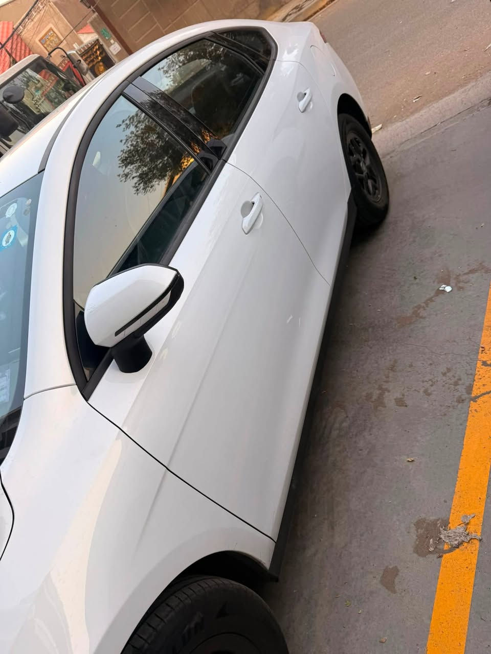 السلام عليكم Byd qin plus للبيع ممشى السيارة واضح بالمنشور السياره زيرو عدا هاي الملاحظة البسيطة بطرف الصندوق والدعامية السعر 18600 وبيها مجال للشراي 
العنوان بغداد الكرادة
***********
