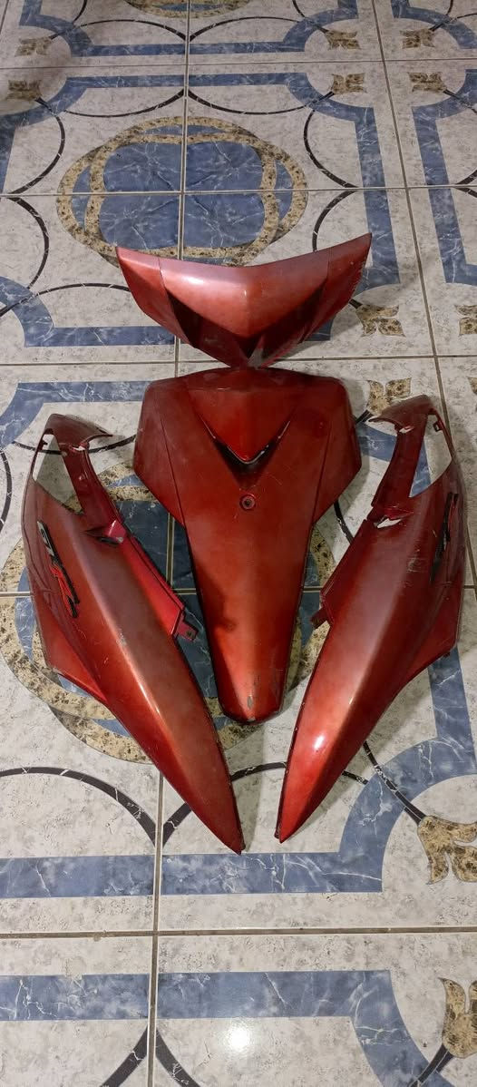 للبيع كفرات ثعلب أصلي ختم ياماها Yamaha 
(الأبيض والرصاصي اصلي ختم ياماها )
والمشمشي تايوان 

الابيض سعره 90 الف أصلي 

 الرصاصي  بيه جراد 80 أصلي 

المشمشي بيه جراد 75 تايوان 

كلشي مصورة گدامك مقطع فيديو 

ماعندي توصيل 

مكاني بغداد المشتل 
(رقمي شغال فقط واتس اب)
***********
