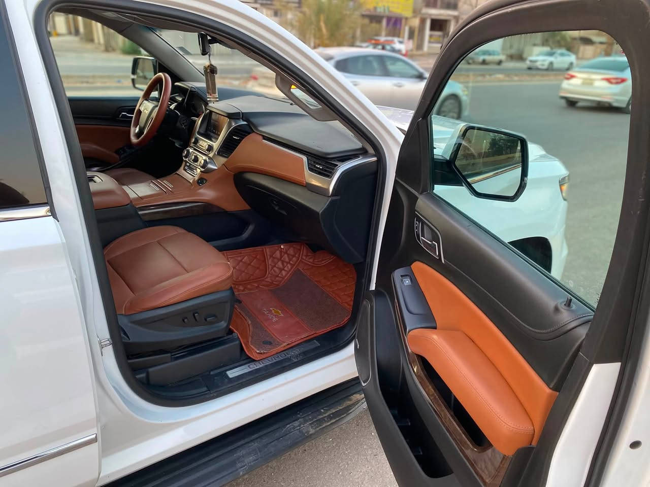 تاهوو للبيع
موديل 2019 مواصفات LT
260$ وبيها مجال  

مواصفات معروفه ال Lt فول عدا الفتحه تشغيل عن بعد وتحديد مسار ومانع تصادم رادار جانبي وكامره وحساس الباب الخلفي كهرباء كشنات جلد تدفئه وتبريد 
والخلفي منفصل Vib
ماشيه 140 الف 
ورقمه بغداد الدولي الجديد تحويل مباشر

السياره حادثها 6 قطع صبغ كفالة من ضربة داخلية وكص وتكم وگلبة 
مكان السيارة النجف 
للاستفسار خاص او الاتصال 
*********** وبي واتساب
