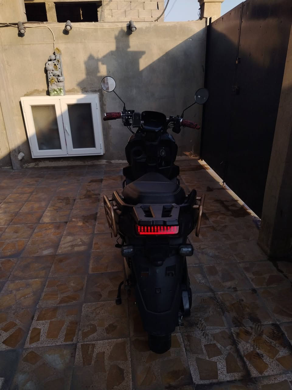 ماطور شهر أباتشي ٢٠٢٥
فول مواصفات
ست بطاريات دبل مسطرة ونلي 
عقل شرط وملف شرط
قفل مركزي 
تشغيل عن بعد 
ويا مرايات كاربون فايبر من شركة سيزر 
الماطور نضيف حيل 
السعر 950 وبي مجال شي بسيط
*********** واتساب
***********
الموقع موصل القادسية الثانيه
