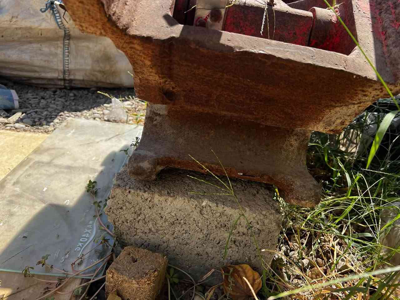 كماشة للبيع نظيفة بيم ٨٠
رقم ***********
