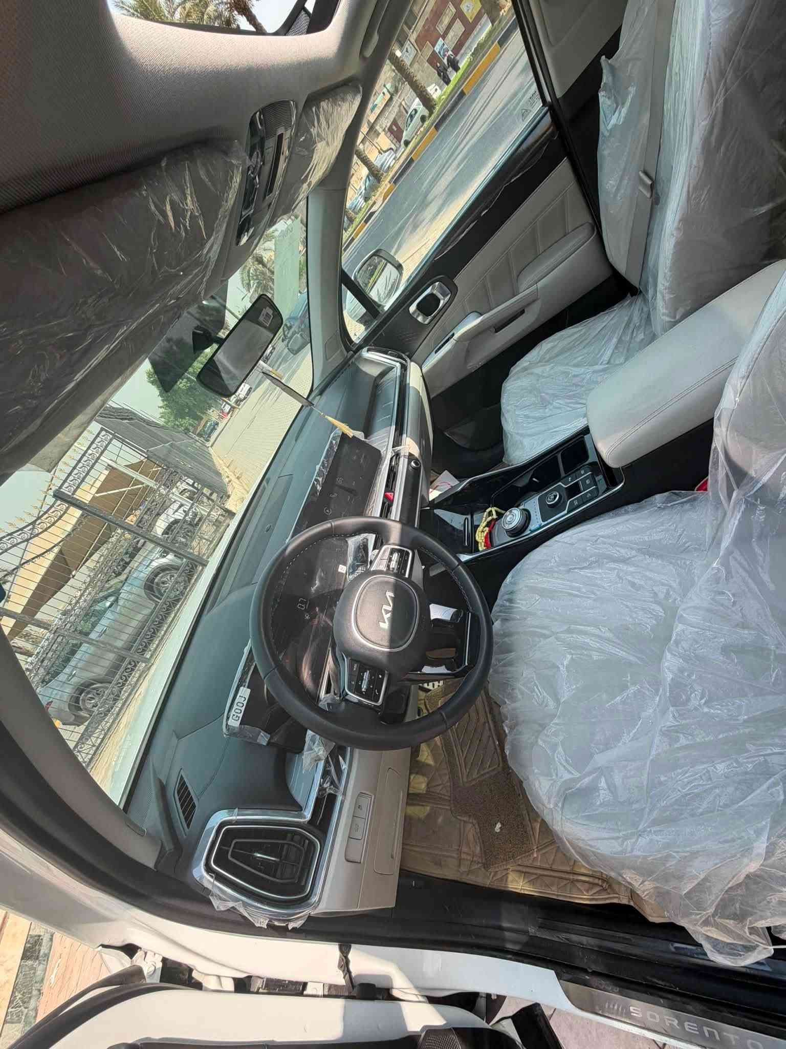 سورنتو 2024 • V6 3.5 • رقم بغداد