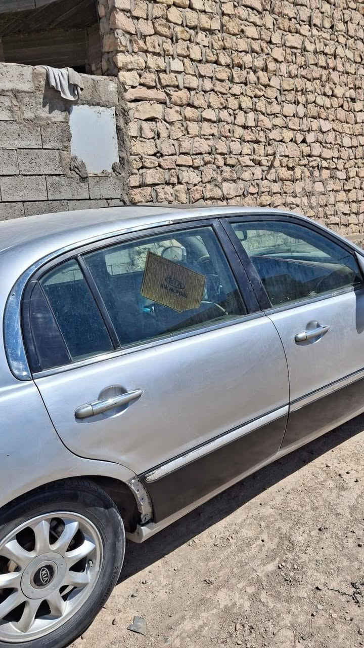 السلام عليكم اخوان كيا امانتي   موديل ٢٠٠٤ باسمي رقم انبار دولي جديد سنويه  جديده لغايه 2030 مصبوغه عام تحتاج ترتيب محرك  3500سته سلندر بلادي موجوده بالانبار سعرها 30S اوبيها مجال بيع او مراوس موبايل ***********
