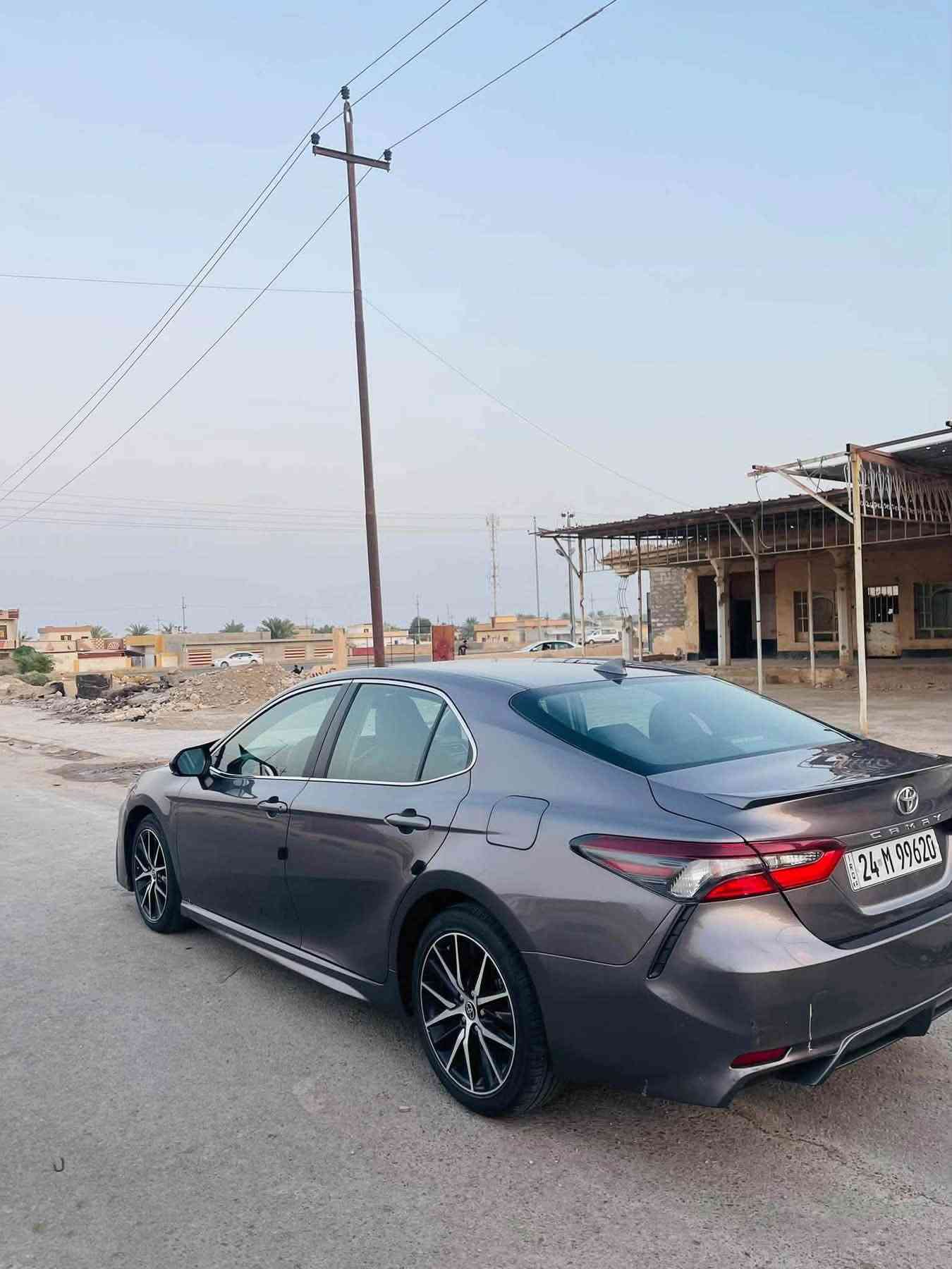 كامري SE • ٢٠٢٢ • بدون صبغ