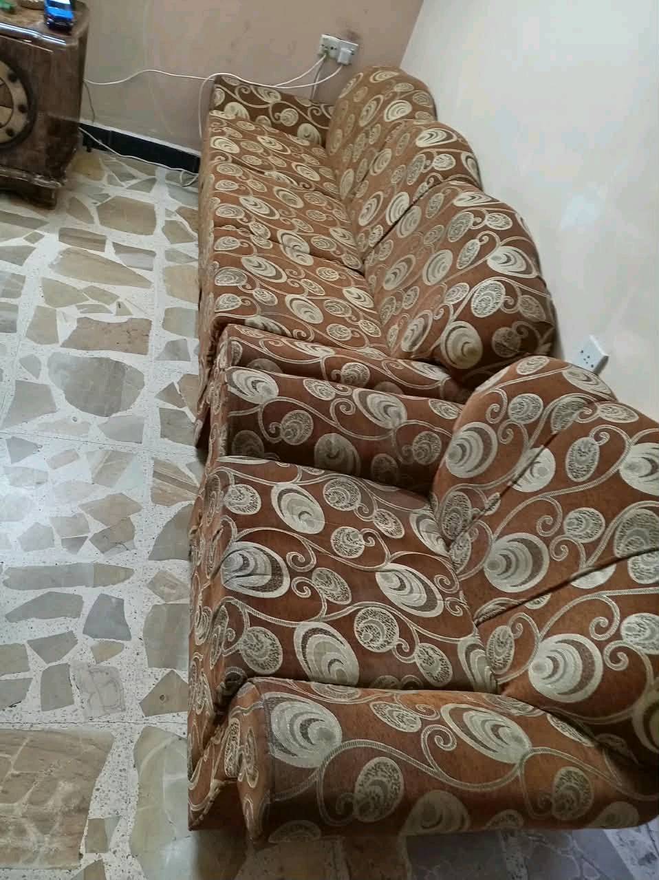 مكانة الطالبية • كنب