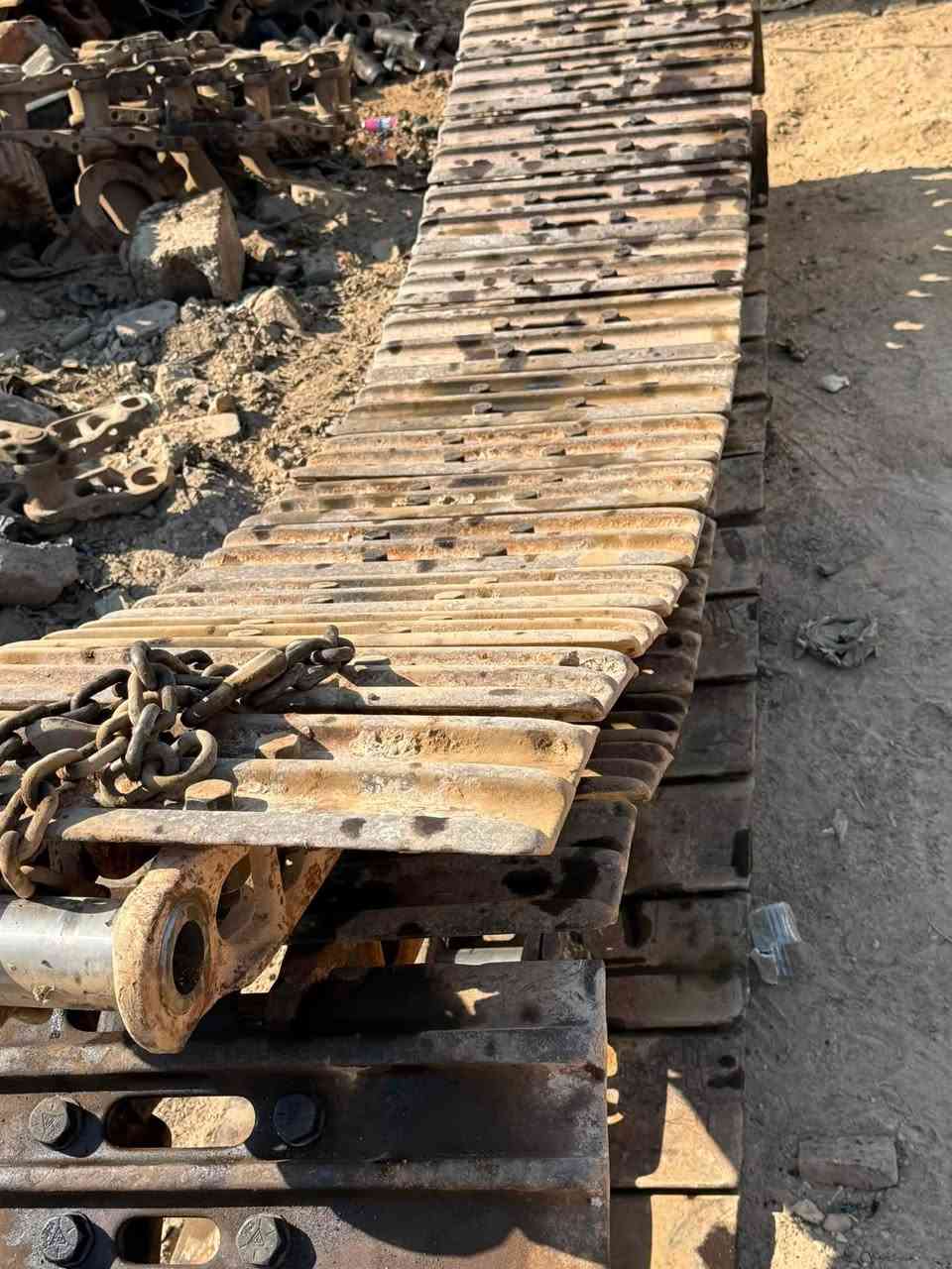 زوج زناجيل حفاره 350 تم تبديل البوش حسب الطلب بوشه اصليه وزن ثقيل استرياد خاص 

گراج ابو مالك 
لتصليح كافه انواع زناجيل المكائن الثقيله 
احجام صغيره متوسط عملاق باحدث اجهزه البريص 
قطع غياره مستخدم وجديد  
📍بغداد جرف النداف ***********واتساب 
‭***********‬
