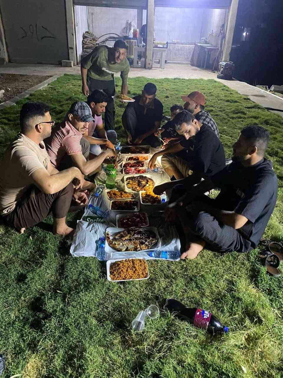 موقع المطعم نهر الخالص طريق العبور صناعه مجاور علاءالبنجرجي 
رقم الحجز *********** اللمعلومه عدنه مكان حلو ومرتب اذا حب تحجز وتجي انته وجماعتك تتعشه
