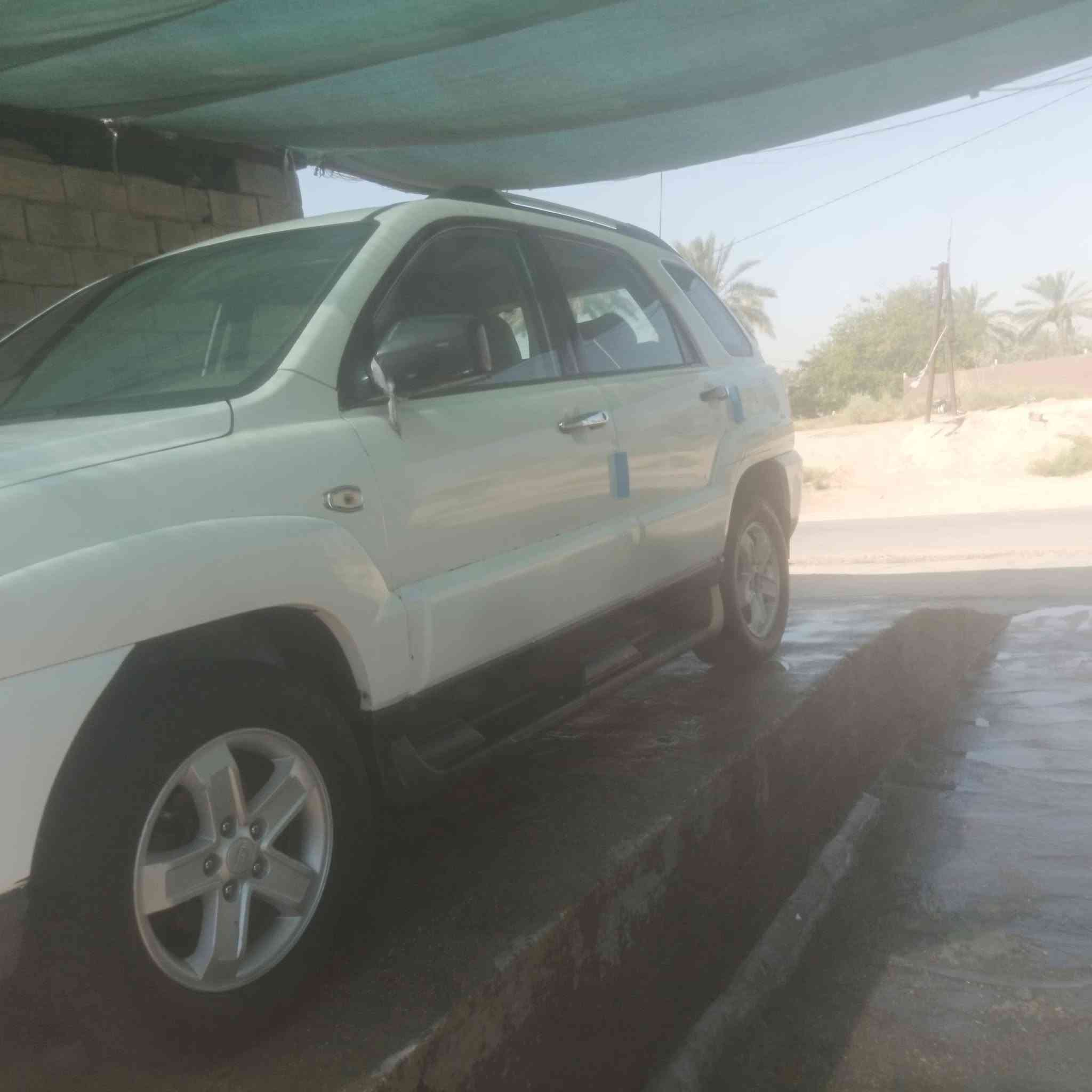 السلام عليكم سبورتج موديل 9 خليجي بيه ثلاث قطع وشويه من البنيد مابيه سونار محرك كير تبريد جاهزة رقم بغداد مكاني بابل بيع أو مراوس حسب القناعة @*********** السعر 83
