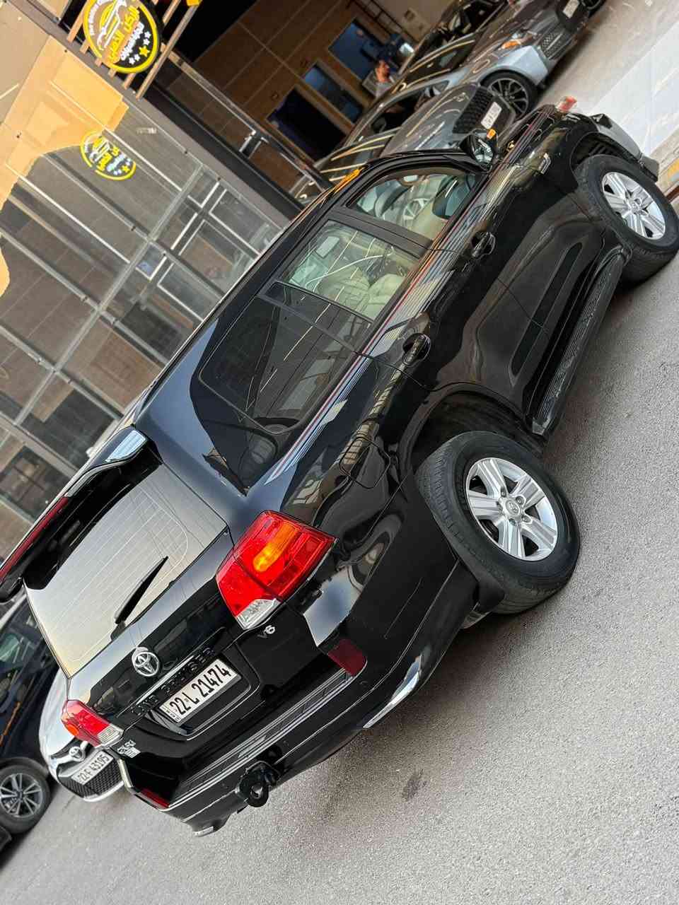سلام عليكم 
لاندكروزر جكساره
موديل 2011 GXR (للبيع)
سعر فقط 280$🔥
محرك 8 سلندر (V6) 
ماشيه 200 km 
محرك مفتوح شرط لاصرف لانفخ 
جاملغ واحد تبديل فقط 
سيارة بدون دواخل بدون ايربك  
سلايد 
تبريد مركزي 
بعد هواية مواصفات

حداديه تايرات صدر تبريد بحالة جيدة 
رقم فحص هزه سنوي جديد حتى 2031
تحويل نفس الوقت 
عنوان موصل/جانب الايسر/ مدينه المعارض الجديده 
معرض الركن الذهبي 📍
للتواصل 
☎️***********
***********☎️
