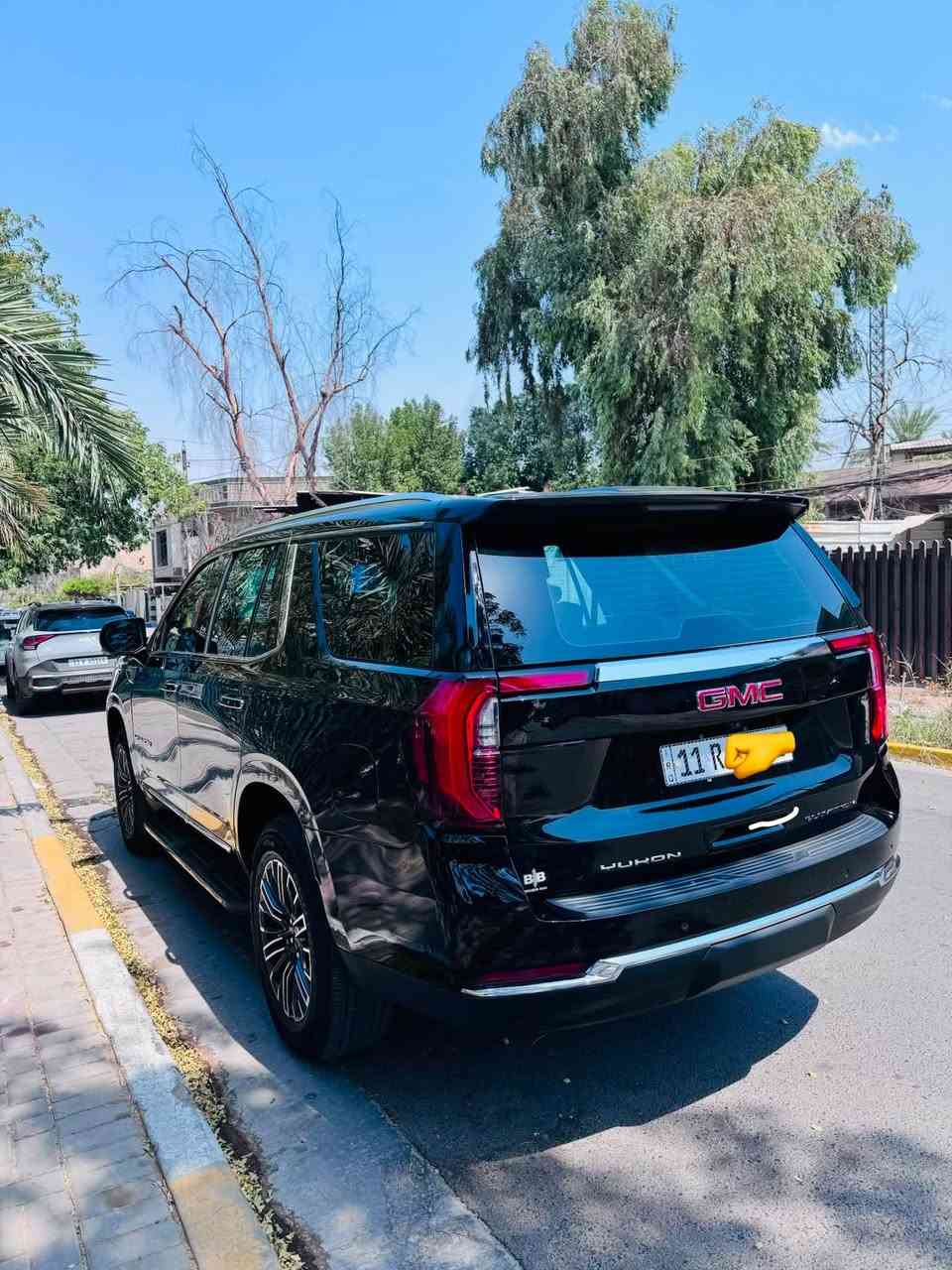 * حياكم الله
* جي أم سي يوگن ( أليڤيشن ) 
* موديل 2025. 
* اللون اسود. 
* عداد الممشى 23,000 km. 
* بدون بانوراما
* رقم بغداد
* بأسمي شخصيآ
* مكفوله كفاله عامه ان شاء الله ( السونار مرفق بالمنشور )
* السعر 63,700$$ ( بيها مجال قليل ان شاء الله )
* مكان السياره بغداد المنصور 
* للتواصل ***********
