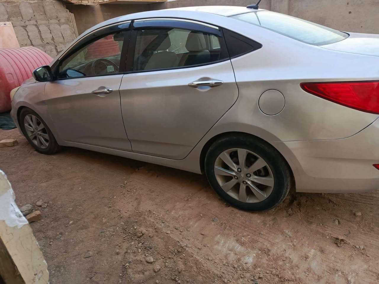 اكسنت • ٢٠١٥ • رقم نجف