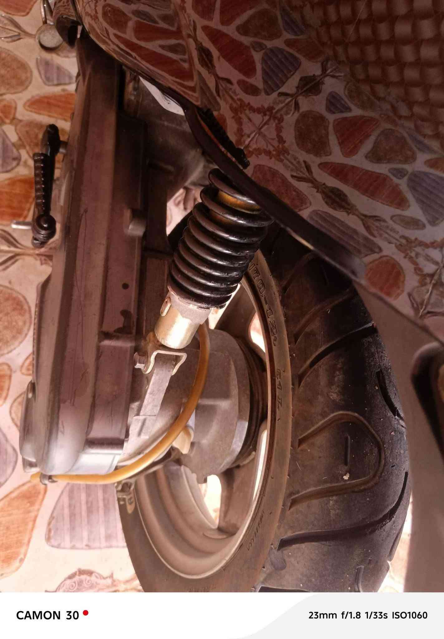 سلام عليكم دراجه اكزاز للبيع نضيفه وحلوه شغاله من طول الطول سلف هندر كهربائيات كله شغاله سعر 500 شراي اتصل على رقم مكاني شارع الزديناويه قرب شركه الهنديه ***********

نص مكتوب في الصور:
- CAMON 30 23mm f/1.8 1/50s ISO400
- CAMON 30
- 23mm f/1.8 1/50s ISO373
- CAMON 30 23mm f/1.8 1/50s ISO208
- CAMON 30 • 23mm f/1.8 1/33s ISO932
- 23mm f/1.8 1/100s ISO289
- CAMON 30 23mm f/1.8 1/33s ISO1060
