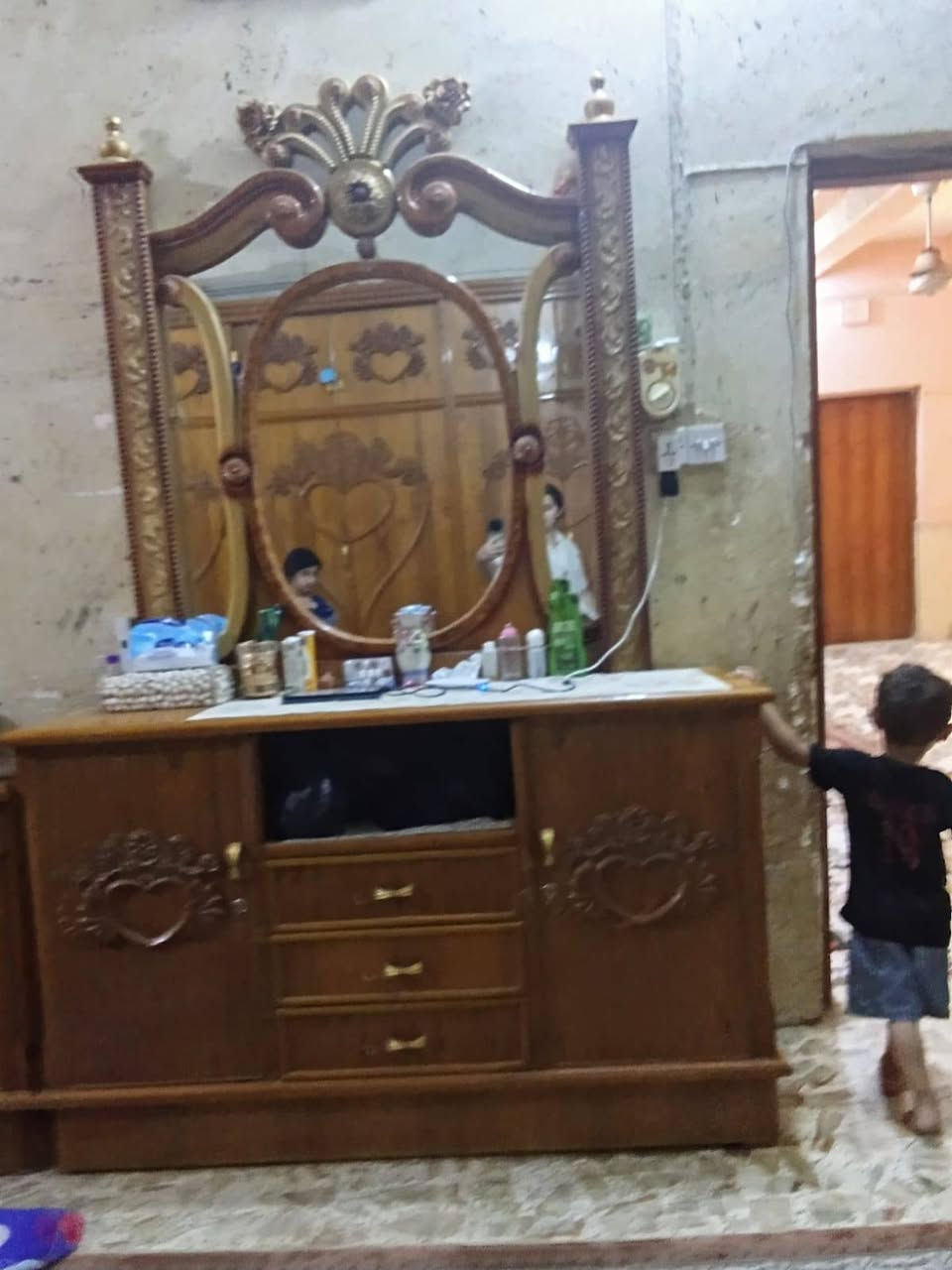 ✨ غرف نوم مستعملة بحالة نظيفة ومرتبة ✨
غرف مستعملة بس نظافتها تفتح النفس 😍
حالة حلوة وأسعار مناسبة 💕
مناسبة للي يريد يجهز بيته بسعر اقتصادي.
📩 للاستفسار عن الأسعار والتفاصيل راسلونا خاص
🚚راسلونه خاص واتساب #***********
#للجميع
